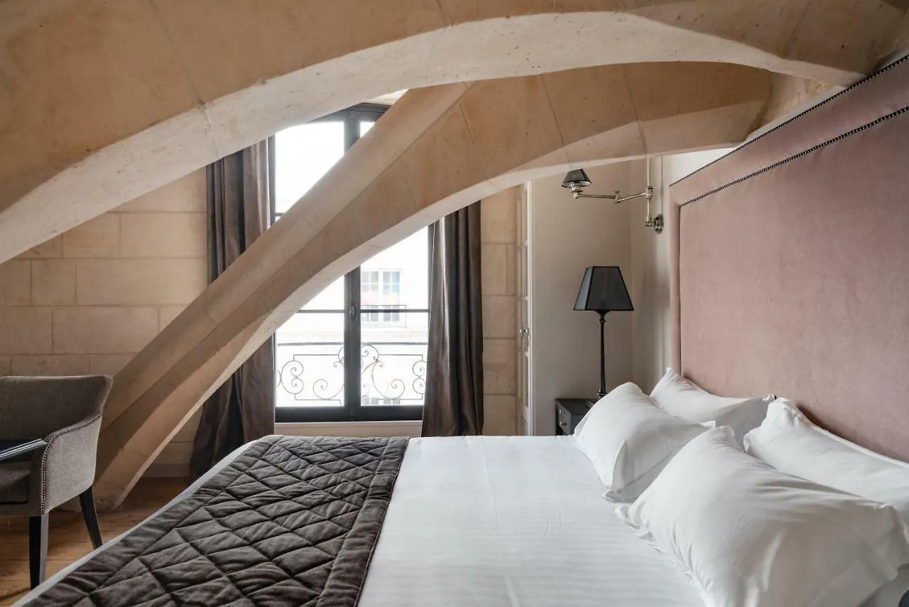 Le Presbytere 3* Paříž